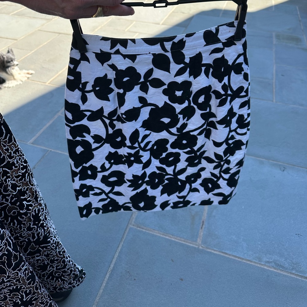 Vintage Guy Laroche skirt suit circa 1988 size 38 US size 2-4